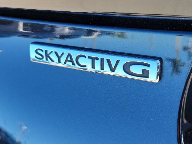 Used 2022 MAZDA MX-5 Miata Sport RWD image 6
