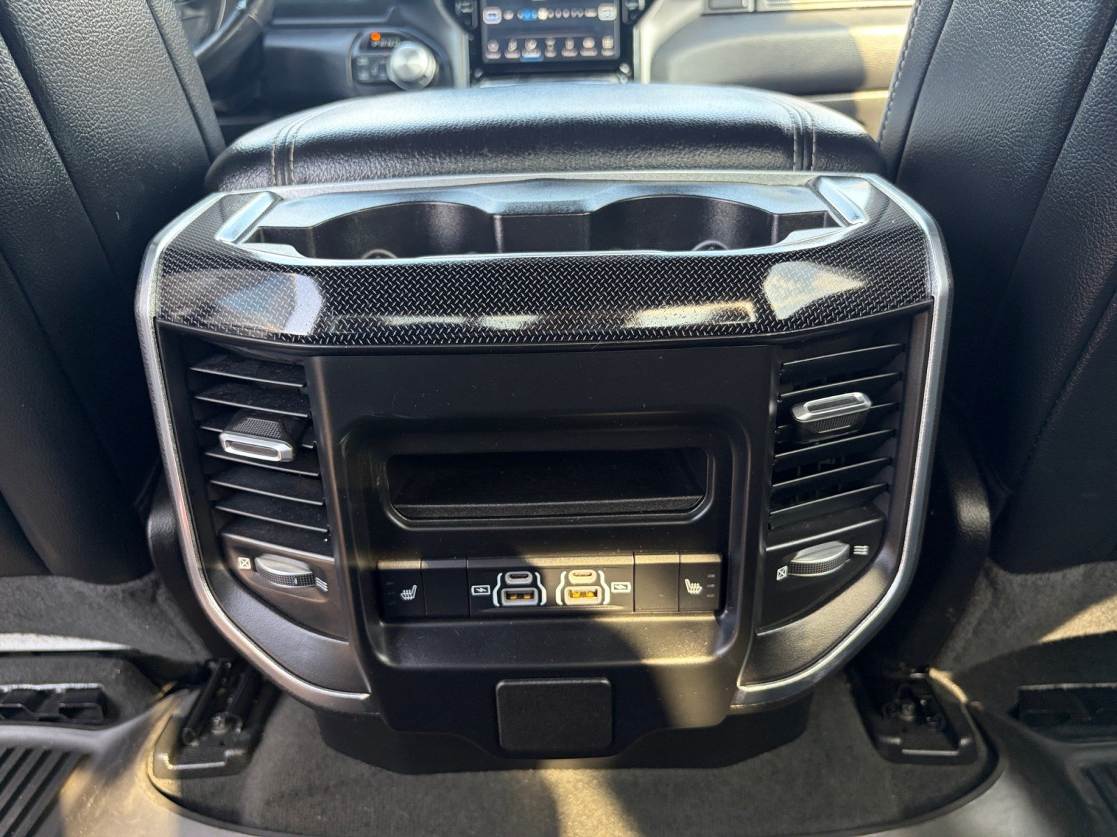 Used 2022 RAM 1500 Laramie AWD/4WD image 26