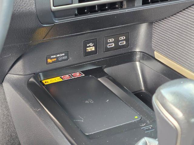 Used 2025 Toyota Camry SE FWD image 26