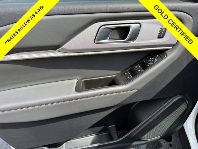 Certified 2025 Ford Explorer Active w/ Active Comfort Package AWD/4WD image 11