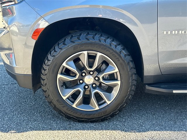 Used 2022 Chevrolet Tahoe LT w/ LT Signature Package image 11