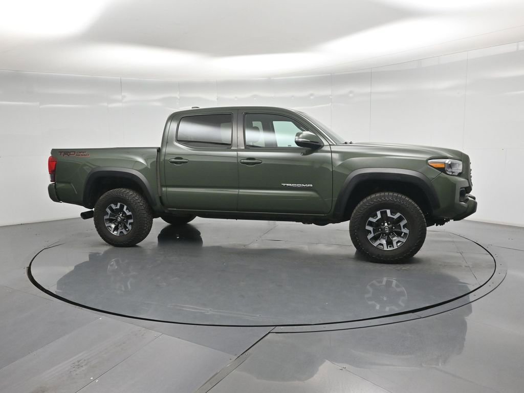 Used 2022 Toyota Tacoma TRD Off-Road w/ Technology Package RWD image 27
