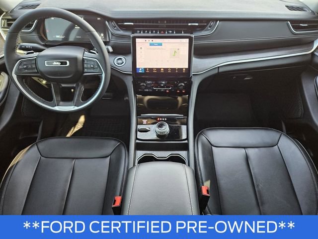 Used 2024 Jeep Grand Cherokee Limited w/ Black Appearance Package image 7