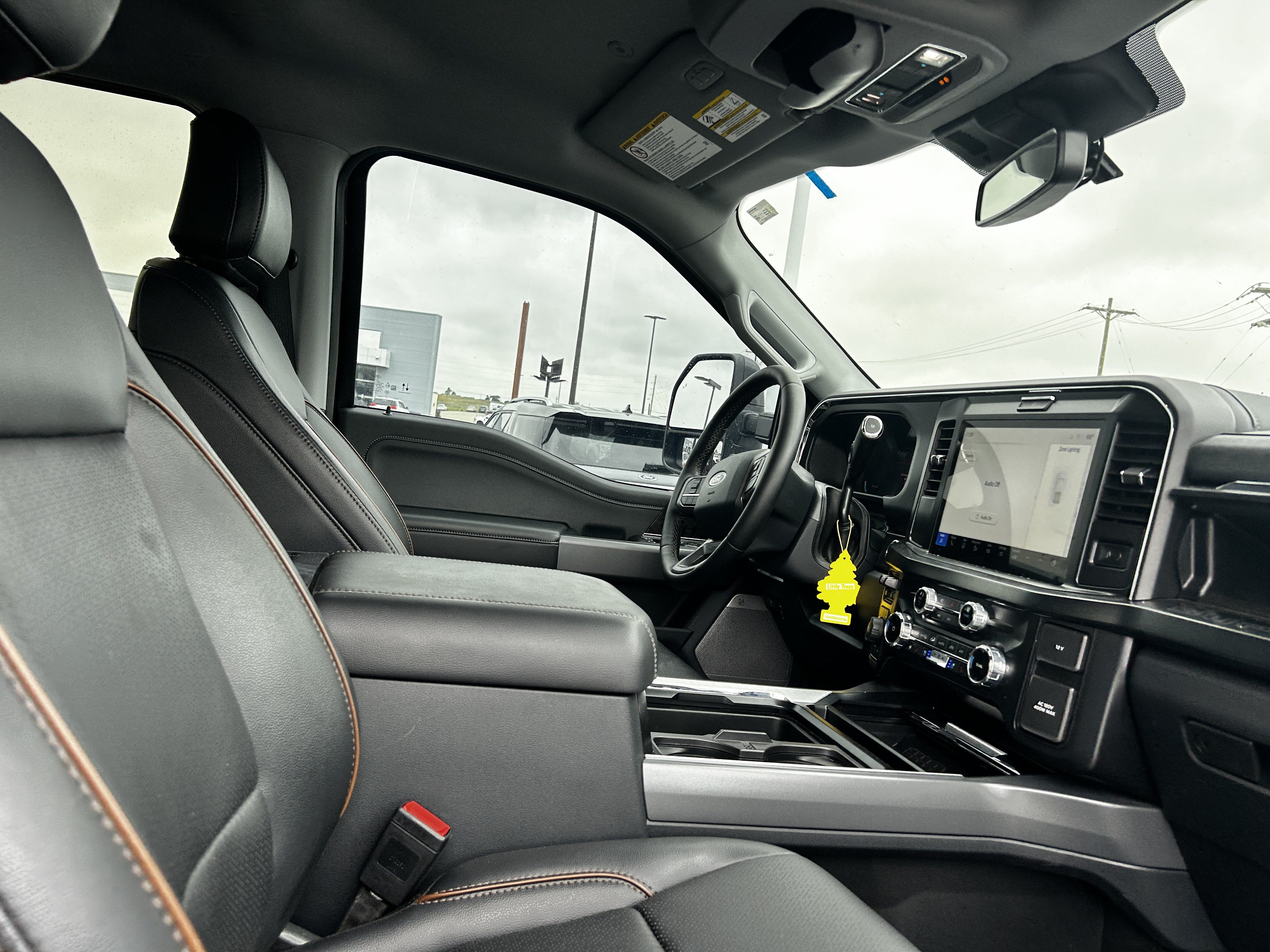 Certified 2025 Ford F250 Lariat AWD/4WD image 13