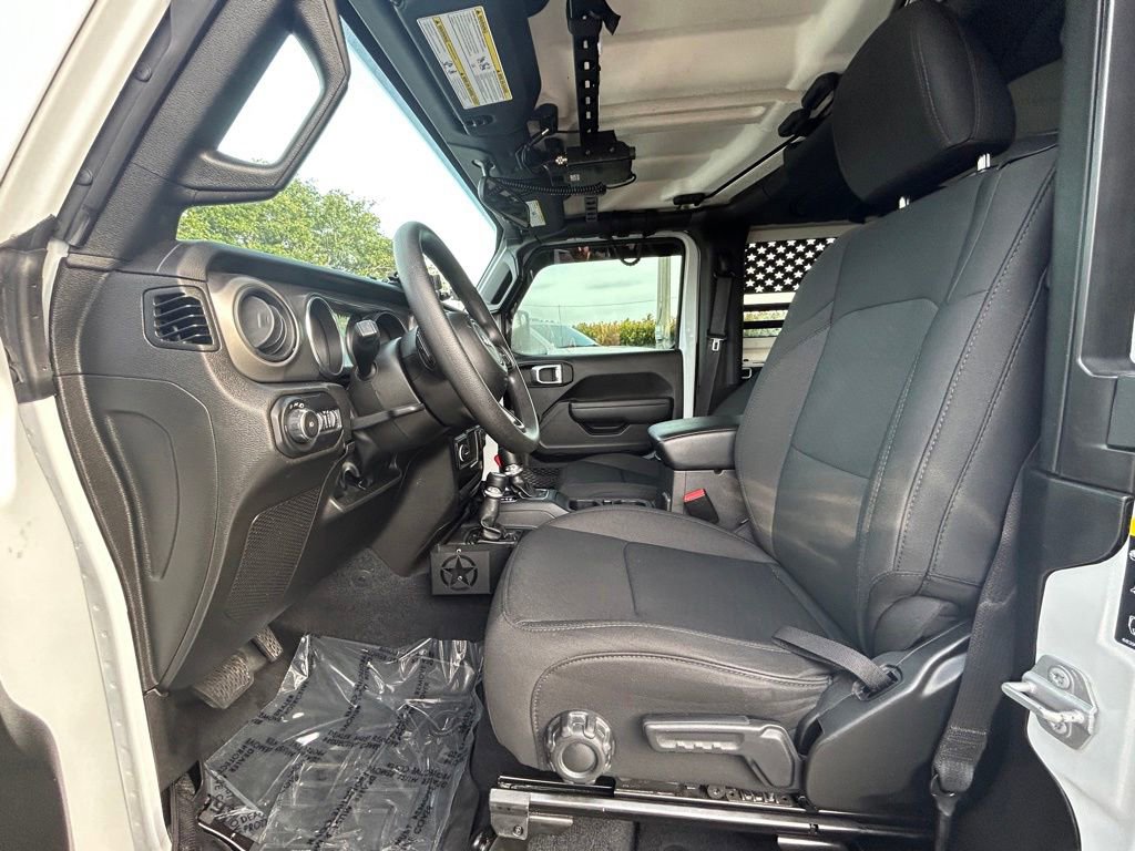 Used 2022 Jeep Wrangler Sport AWD/4WD image 10