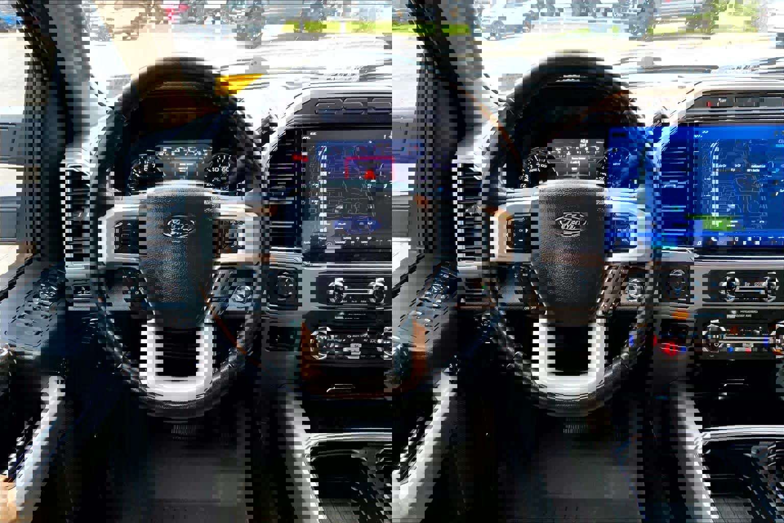 Certified 2022 Ford F250 Lariat w/ Lariat Ultimate Package image 7