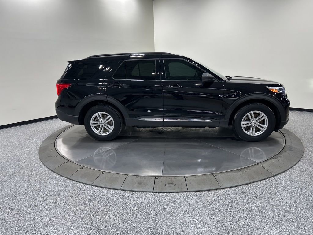Certified 2023 Ford Explorer XLT w/ Equipment Group 202A image 6