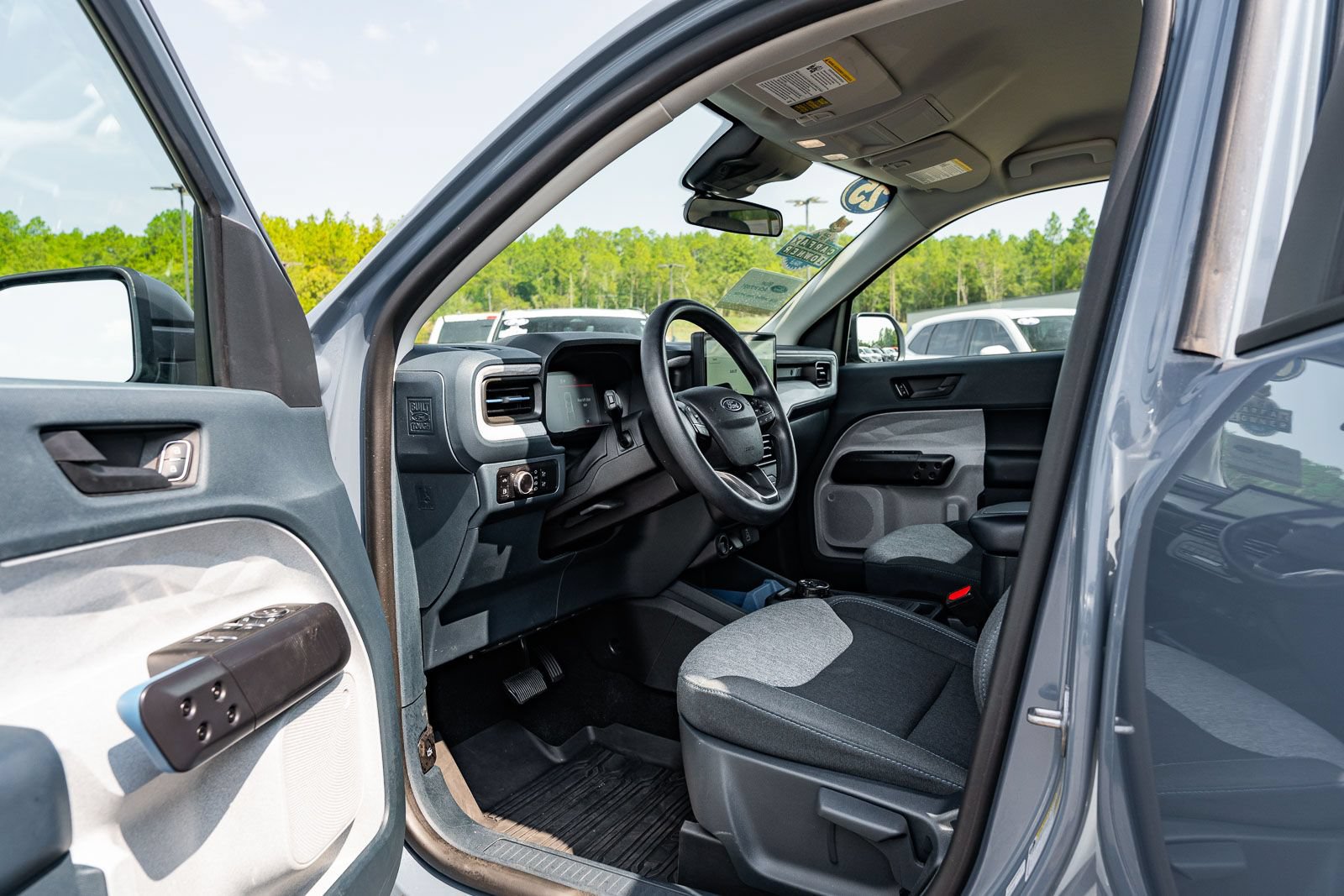 Certified 2025 Ford Maverick XLT FWD image 16