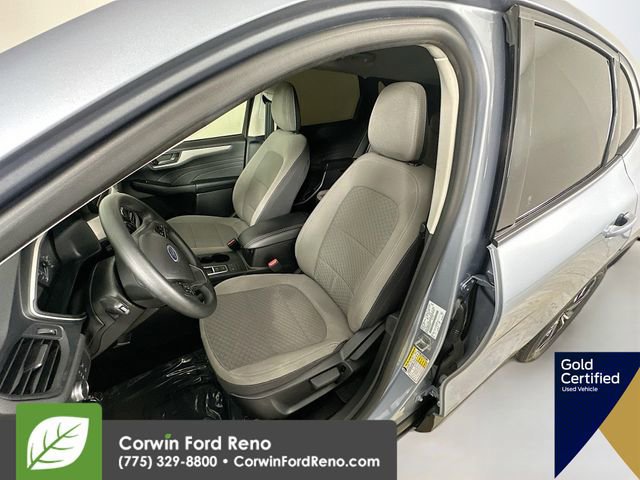 Certified 2022 Ford Escape SE w/ SE Sport Appearance Package image 24