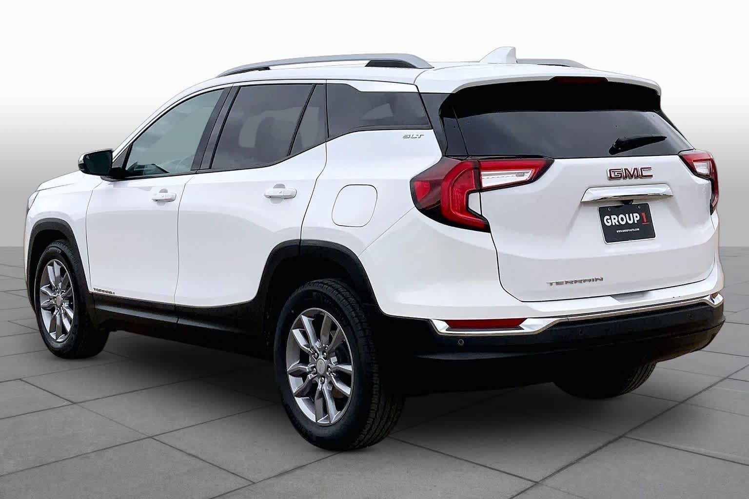 Used 2022 GMC Terrain SLT FWD image 12