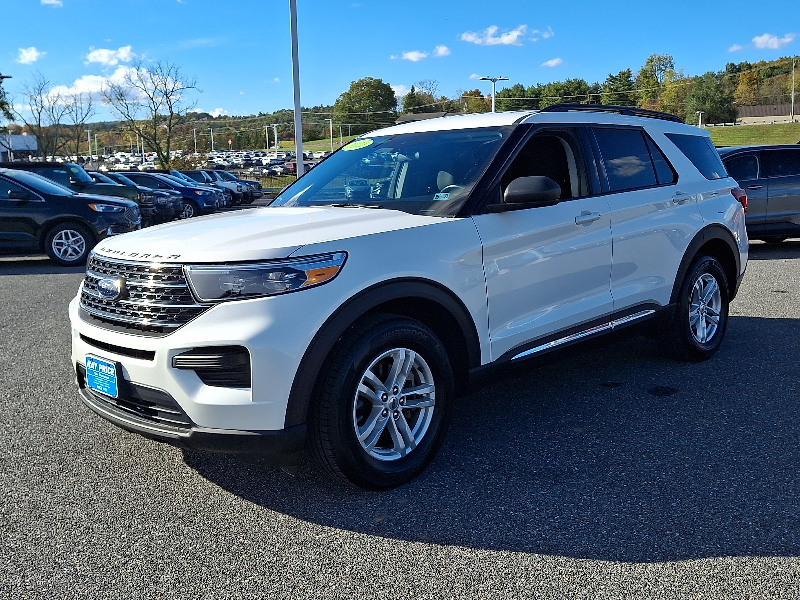 Certified 2023 Ford Explorer XLT AWD/4WD image 4