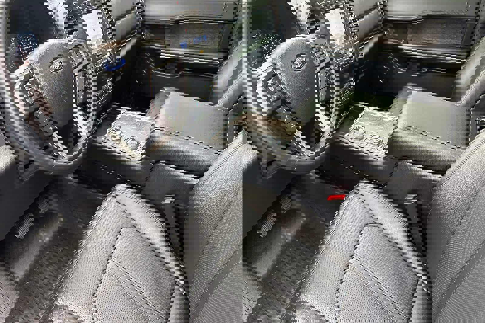 Certified 2021 Ford Expedition Limited image 11