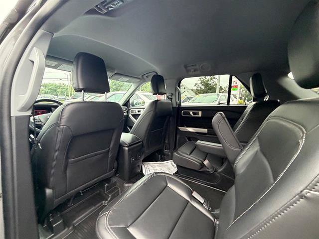Certified 2023 Ford Explorer XLT w/ Equipment Group 202A AWD/4WD image 16