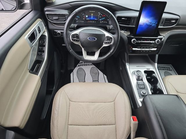 Certified 2023 Ford Explorer Limited w/ Limited Technology Package image 30