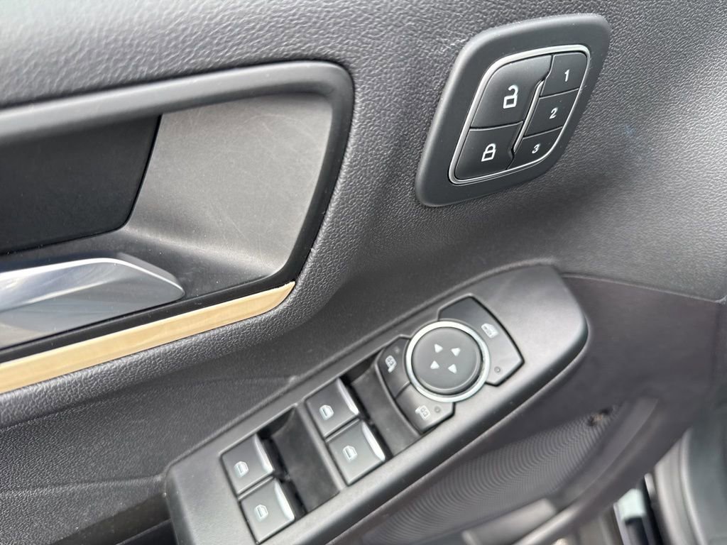 Certified 2022 Ford Escape Titanium w/ Titanium Elite Package image 19