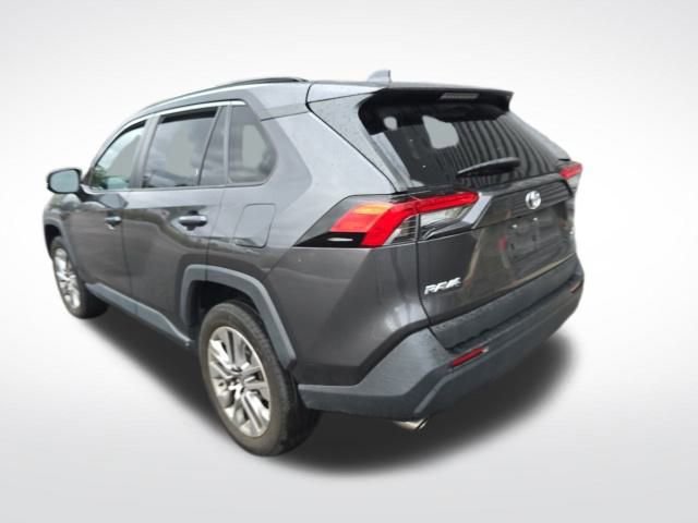 Used 2023 Toyota RAV4 XLE Premium image 4