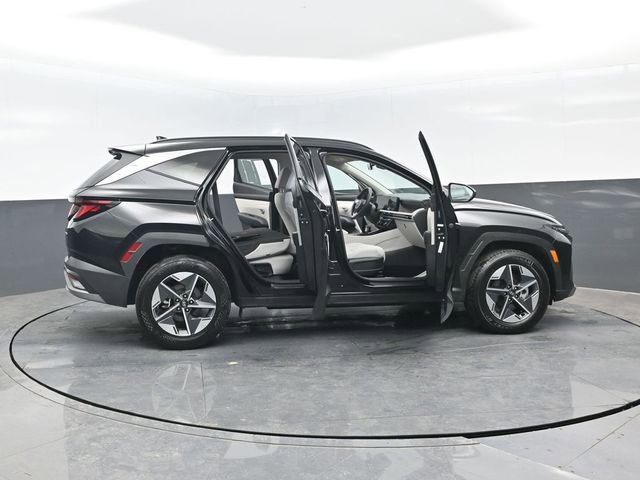 Used 2025 Hyundai Tucson SEL AWD/4WD image 26