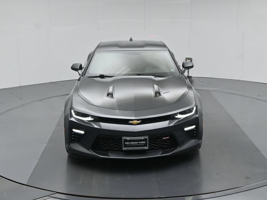 Used 2018 Chevrolet Camaro SS RWD image 38