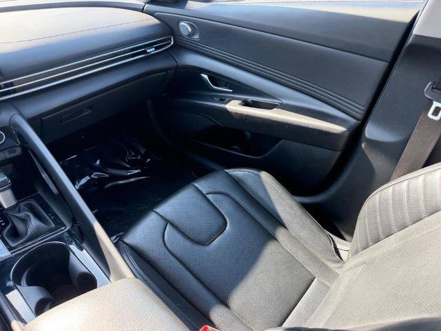 Used 2024 Hyundai Elantra Limited FWD image 18