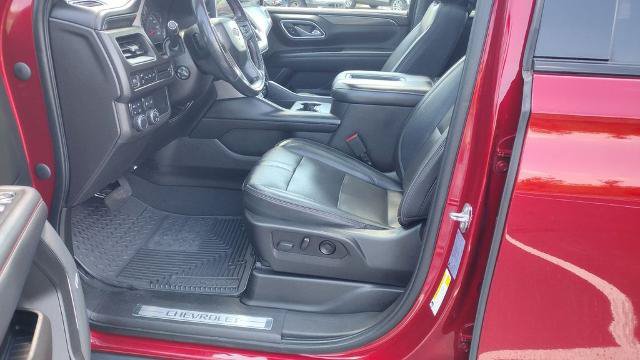 Used 2021 Chevrolet Tahoe RST w/ Luxury Package AWD/4WD image 12