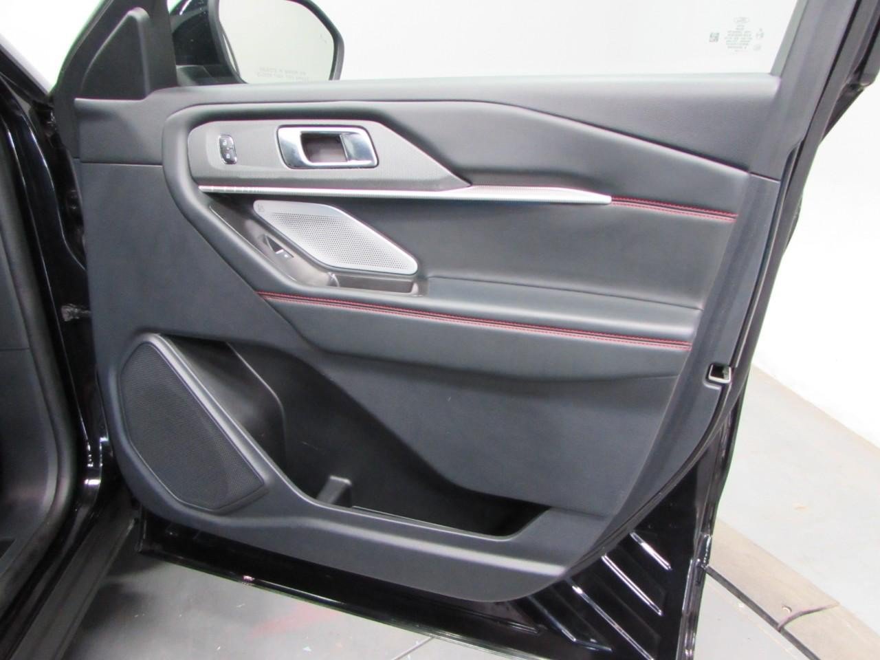 Certified 2025 Ford Explorer ST AWD/4WD image 17