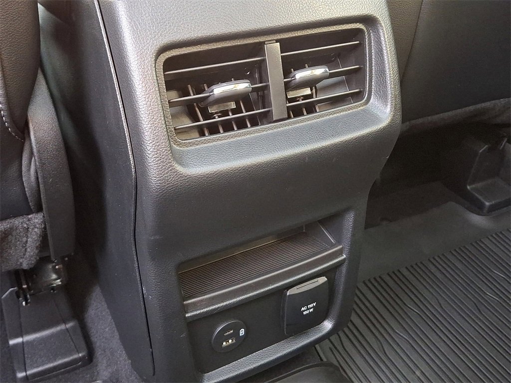 Certified 2022 Ford Edge SEL w/ Convenience Package image 11