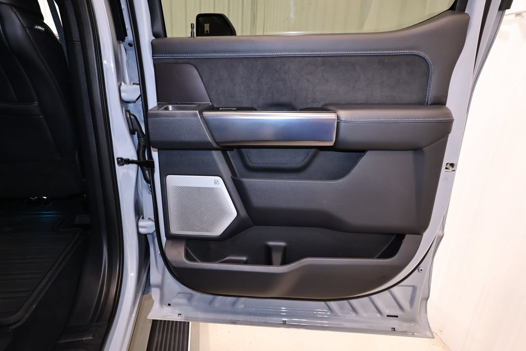 Certified 2026 Ford F250 Platinum AWD/4WD image 17
