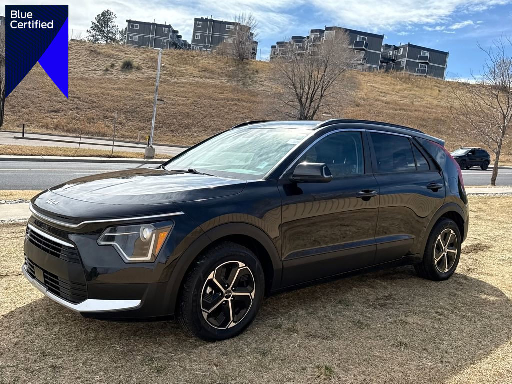 Used 2023 Kia Niro EX image 1