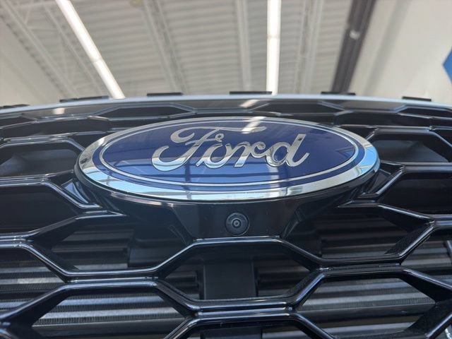 Certified 2025 Ford Explorer ST-Line AWD/4WD image 3