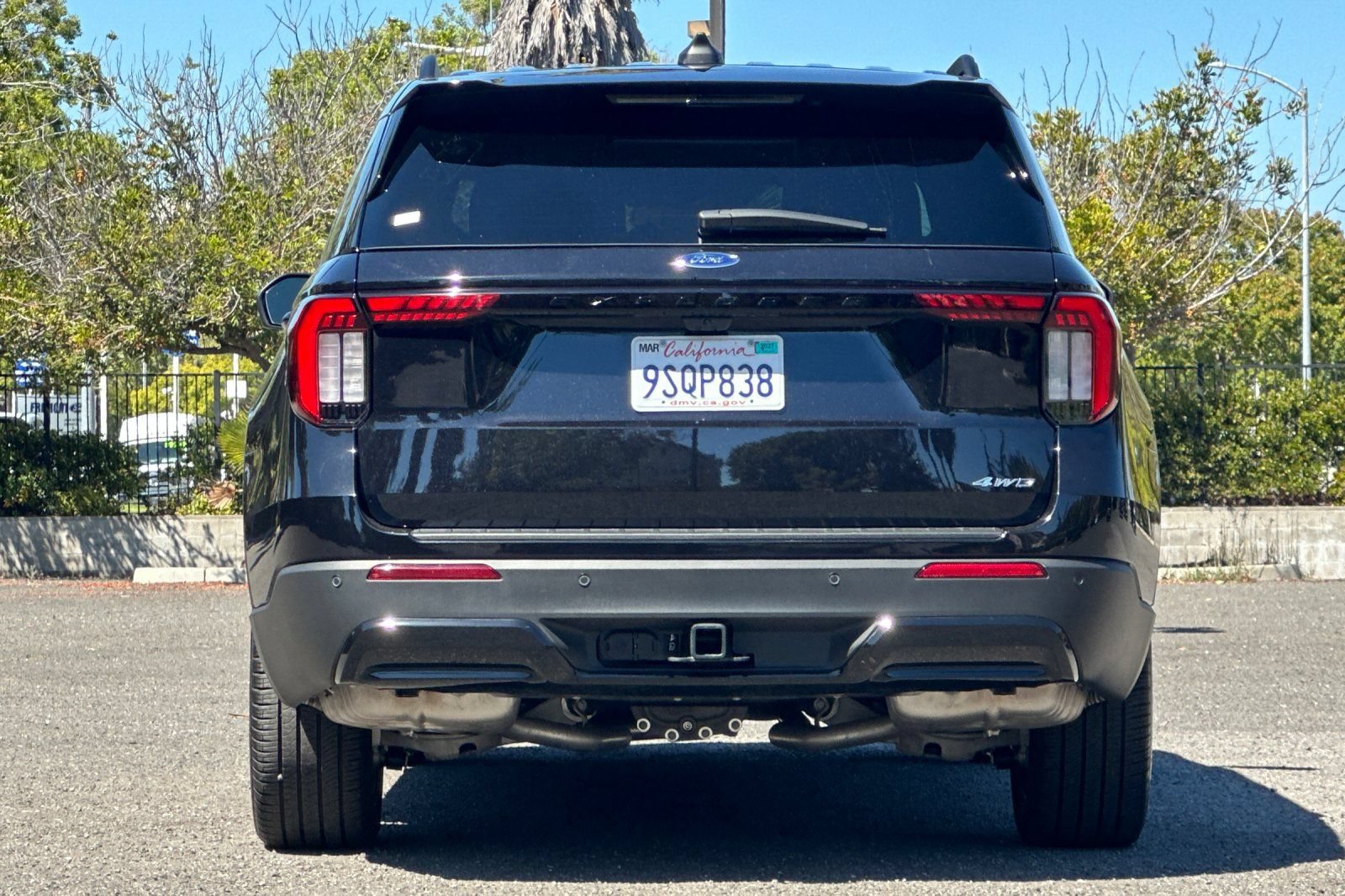 Certified 2025 Ford Explorer ST-Line w/ Premium Package AWD/4WD image 4