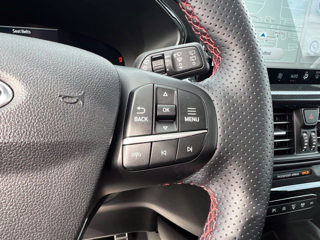 Certified 2024 Ford Escape ST-Line Elite w/ Premium Technology Package AWD/4WD image 12