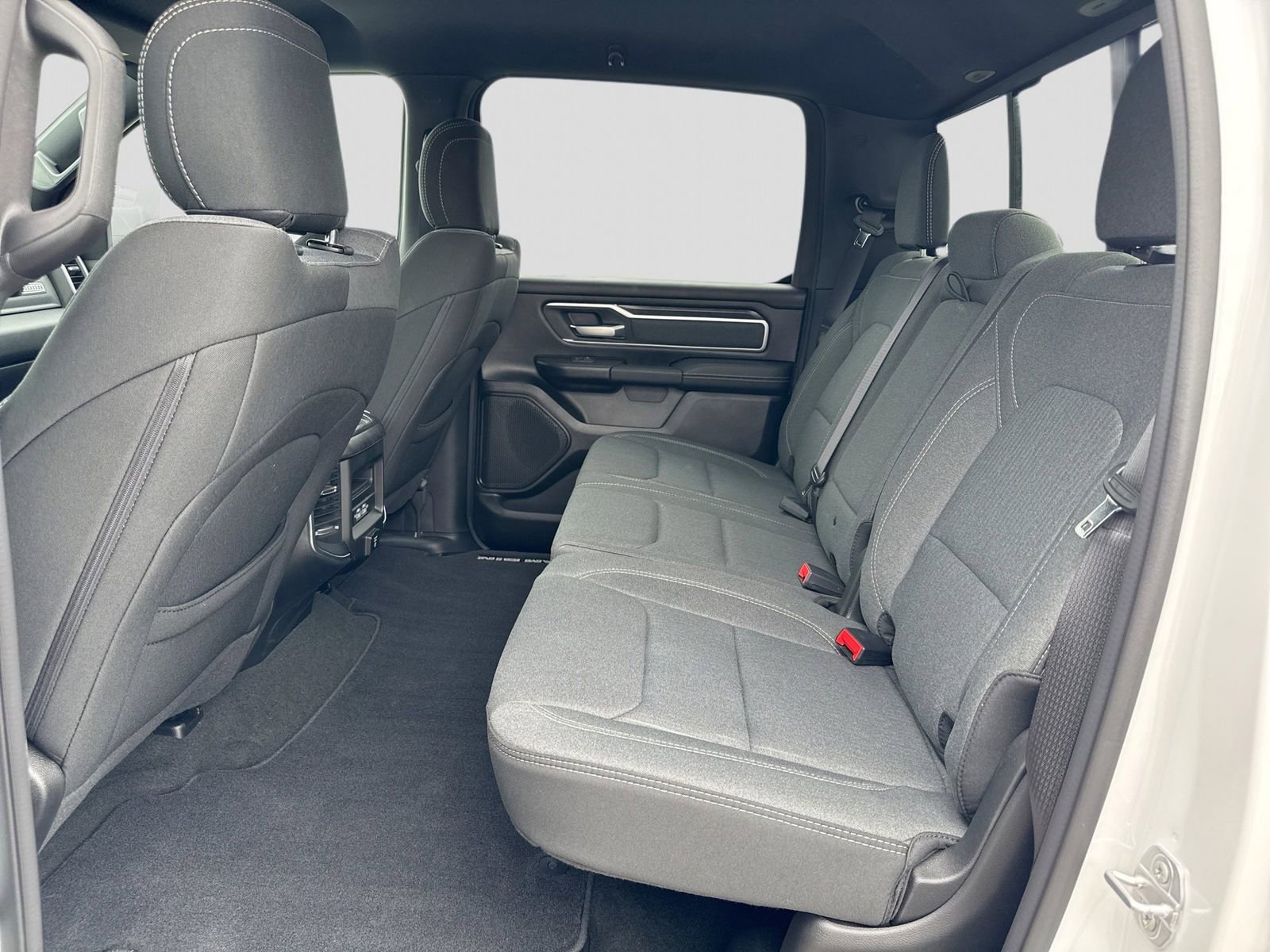 Used 2021 RAM 1500 Big Horn AWD/4WD image 23