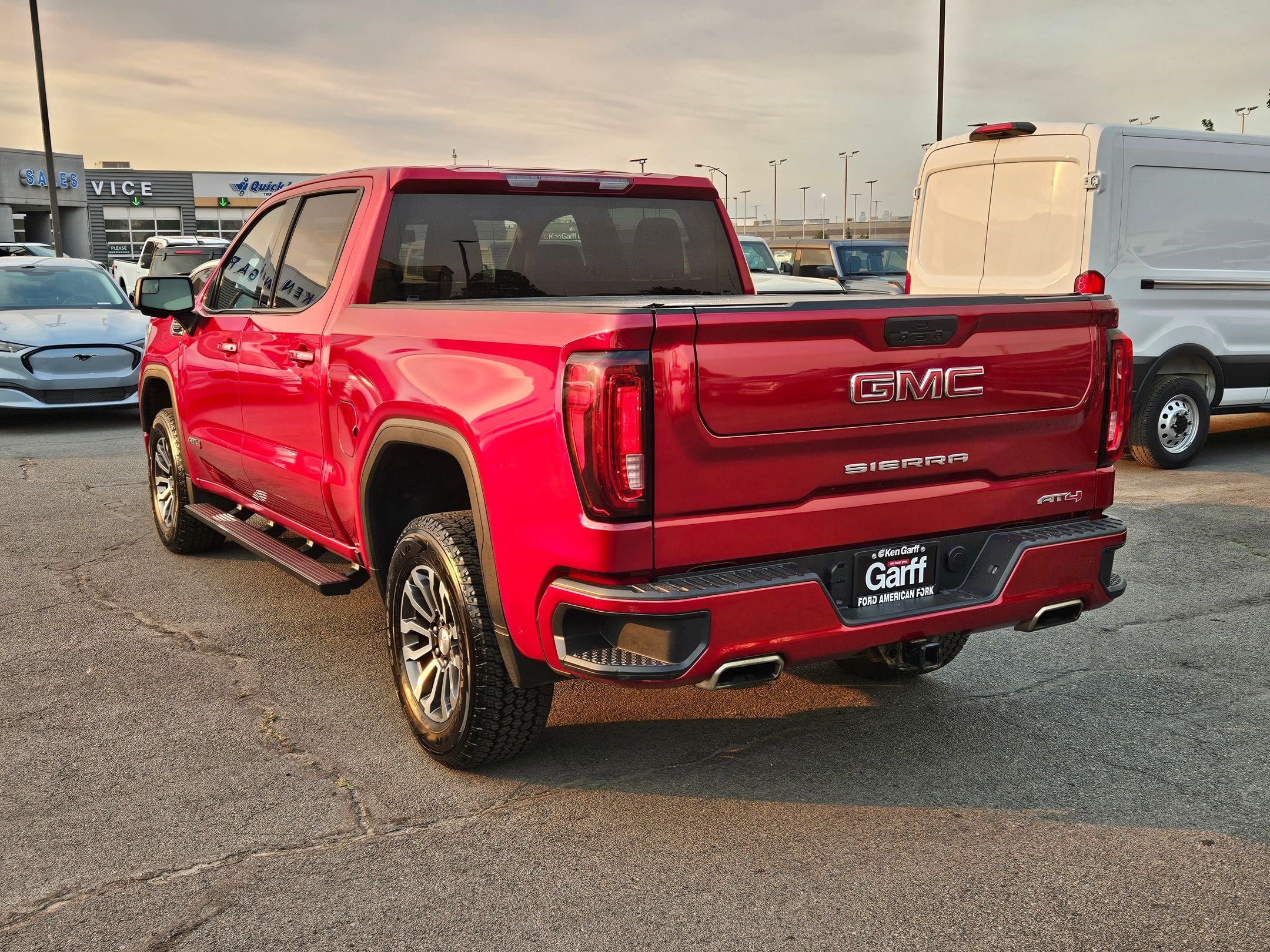 Used 2021 GMC Sierra 1500 AT4 AWD/4WD image 9