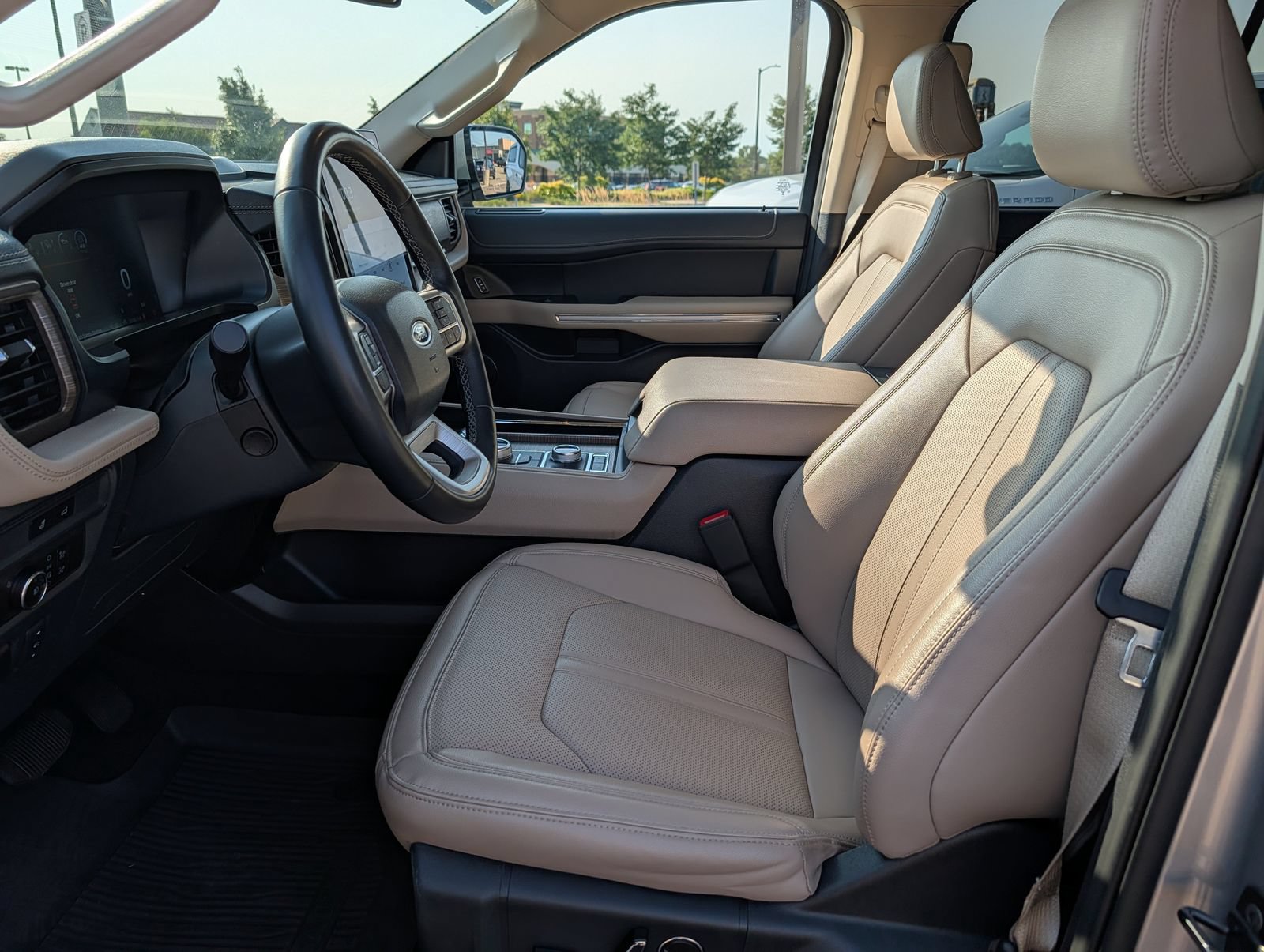 Certified 2024 Ford Expedition Max Limited AWD/4WD image 16
