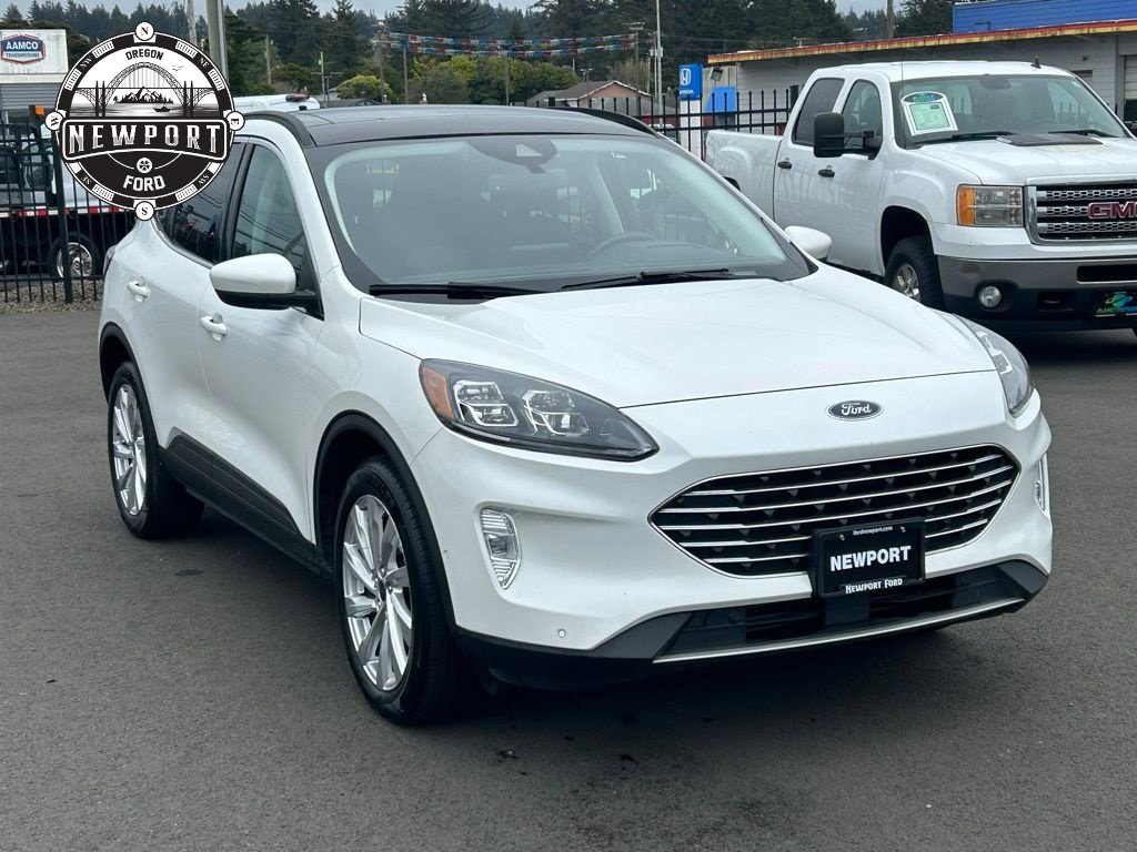 Certified 2022 Ford Escape Titanium w/ Titanium Elite Package AWD/4WD image 1