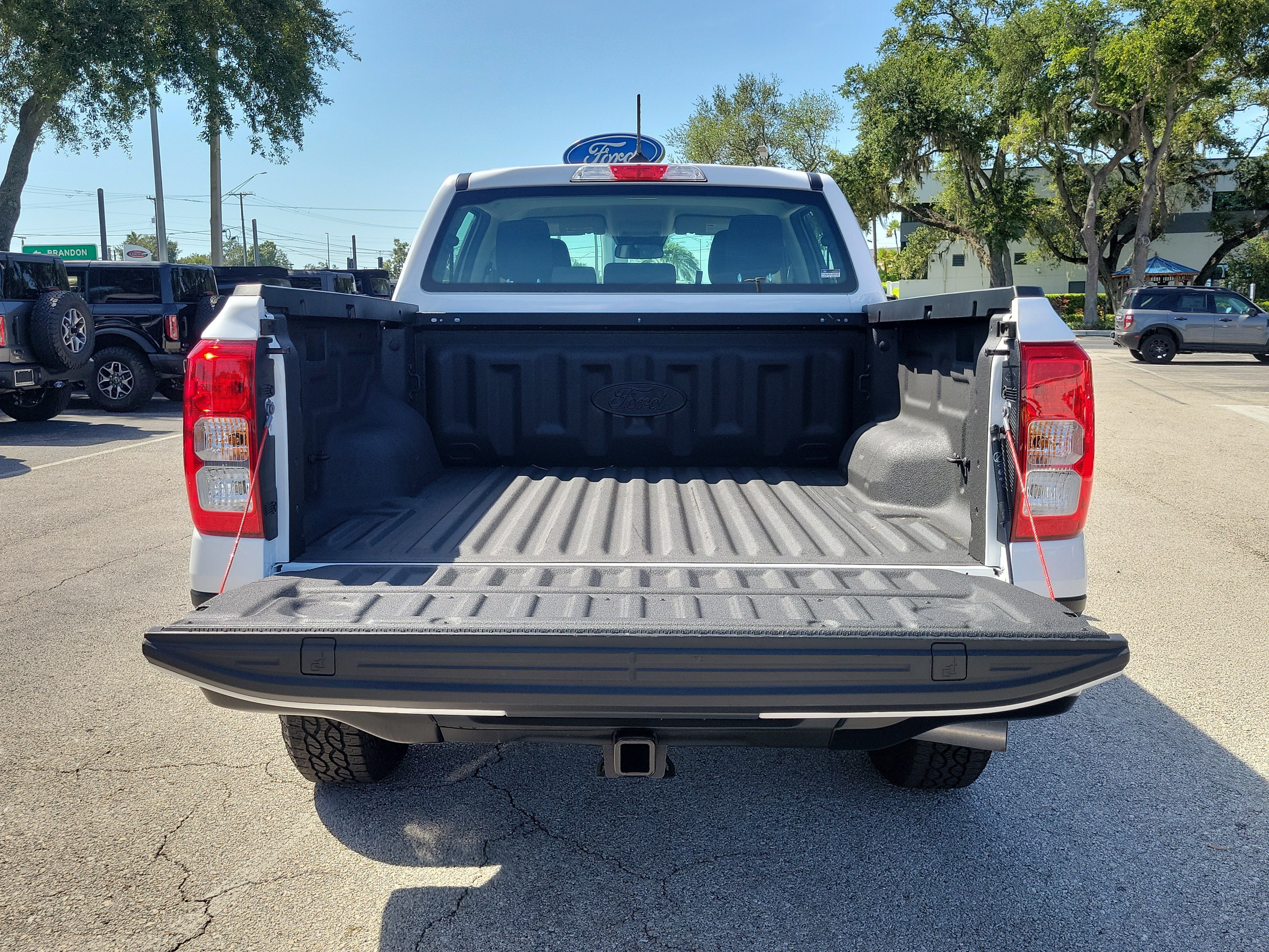 Certified 2025 Ford Ranger XL w/ Trailer Tow Package RWD image 9