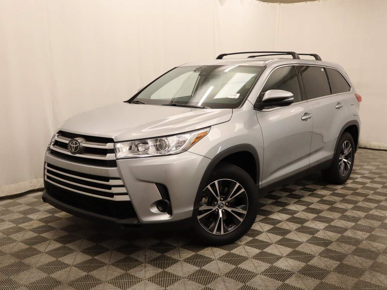 Used 2019 Toyota Highlander LE