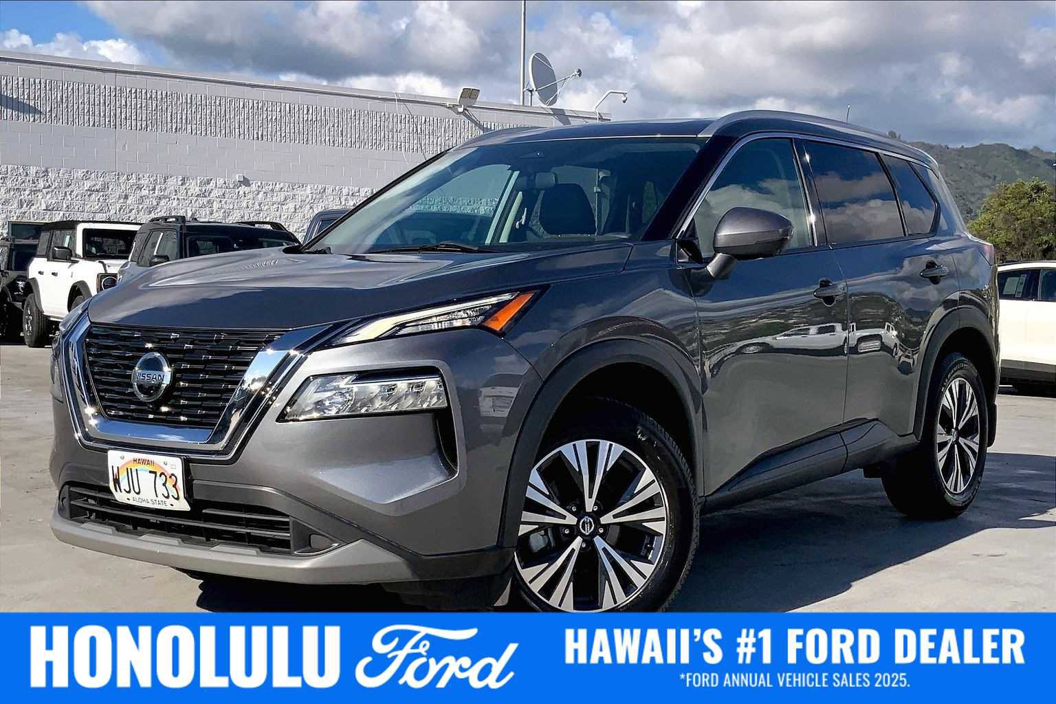 Used 2021 Nissan Rogue SV w/ Premium Package image 1