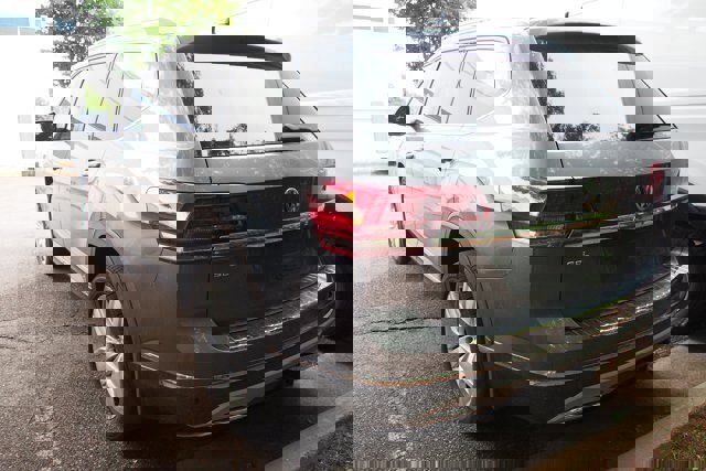 Used 2019 Volkswagen Atlas SEL FWD image 5