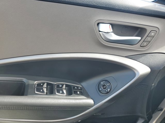 Used 2018 Hyundai Santa Fe SE Ultimate w/ SE Ultimate Tech Package 03 image 26