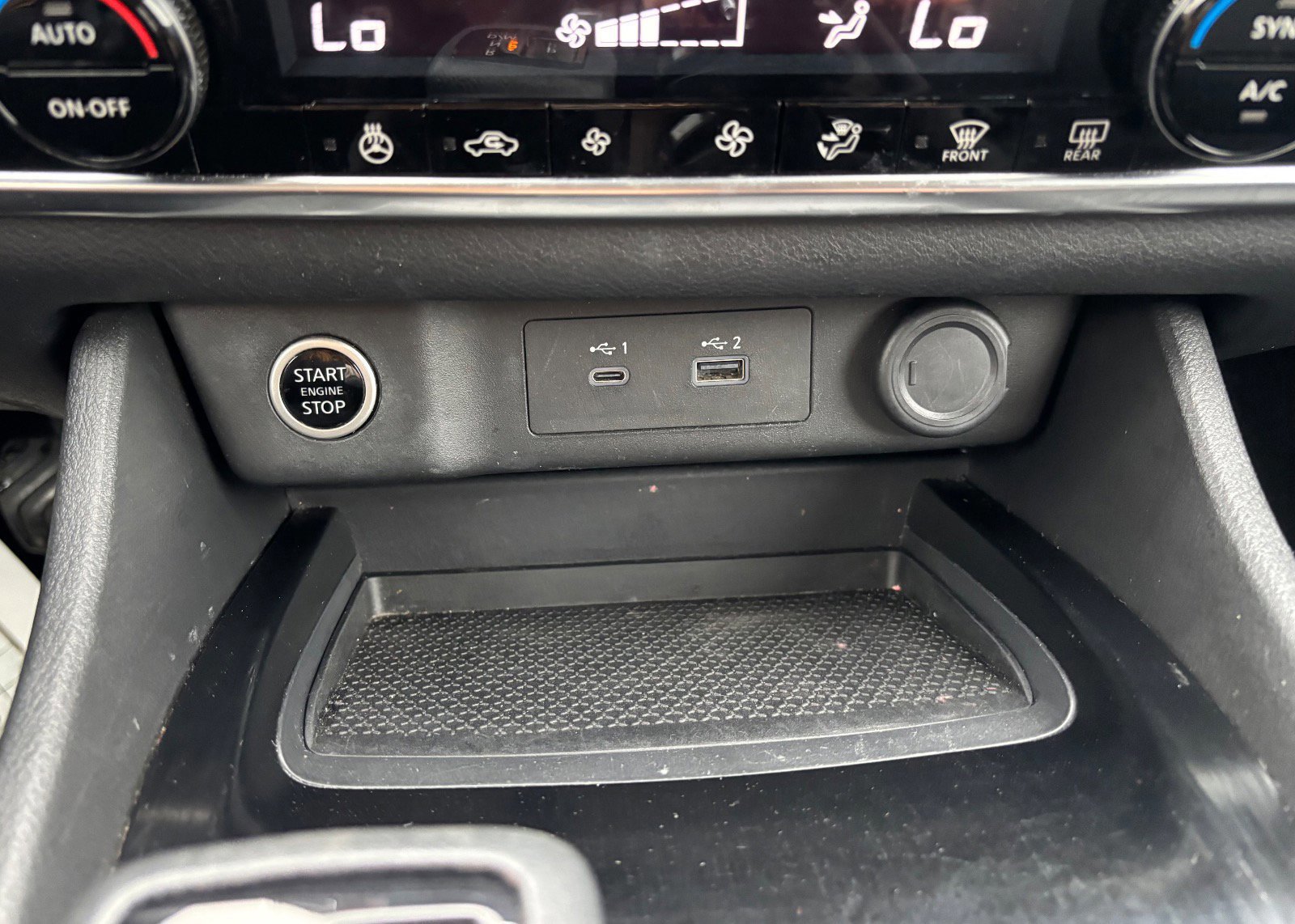 Used 2023 Nissan Rogue SV w/ SV Premium Package image 42