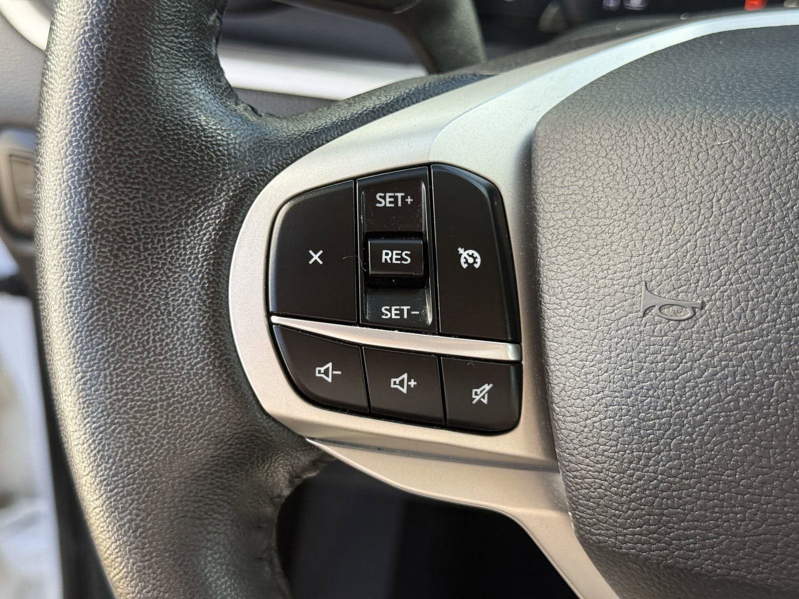 Certified 2021 Ford Explorer XLT w/ Equipment Group 202A image 25