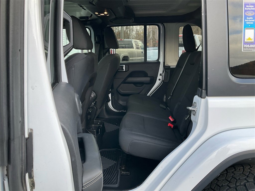 Used 2020 Jeep Wrangler Unlimited Sahara image 14