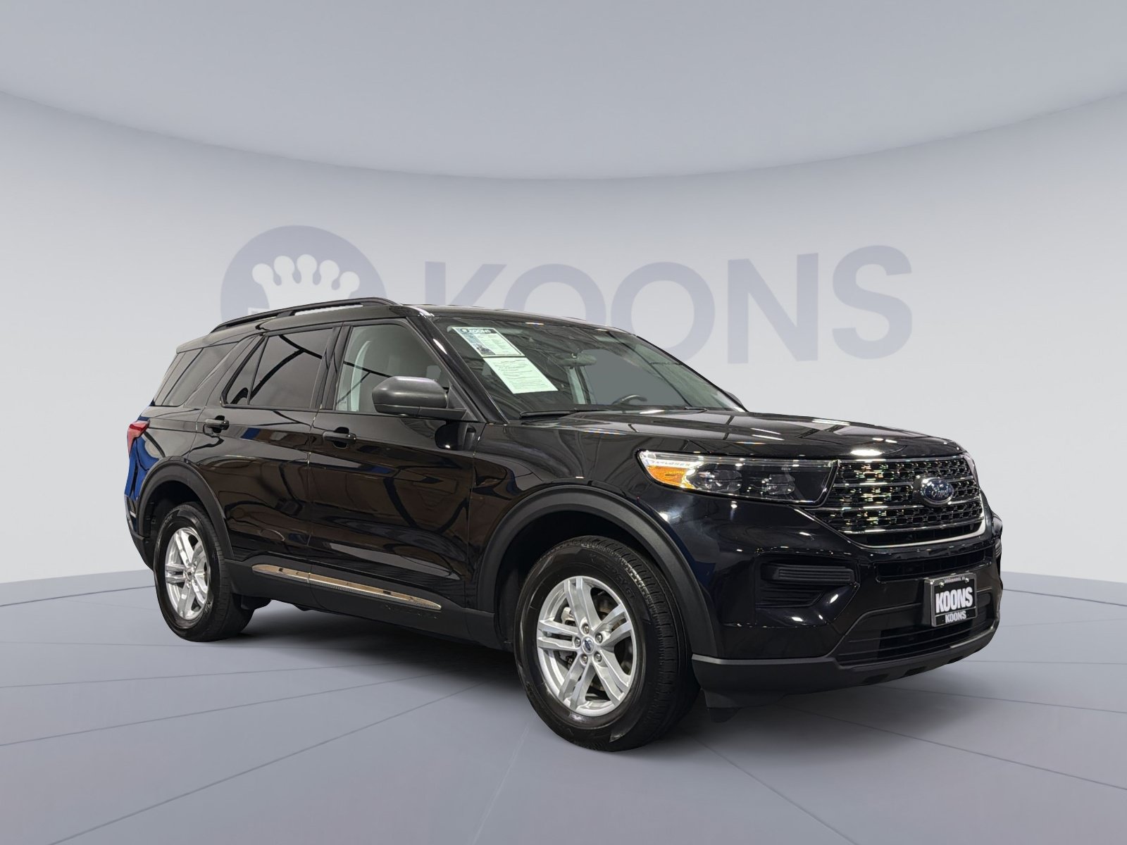 Certified 2024 Ford Explorer XLT w/ Class IV Trailer Tow Package AWD/4WD image 10