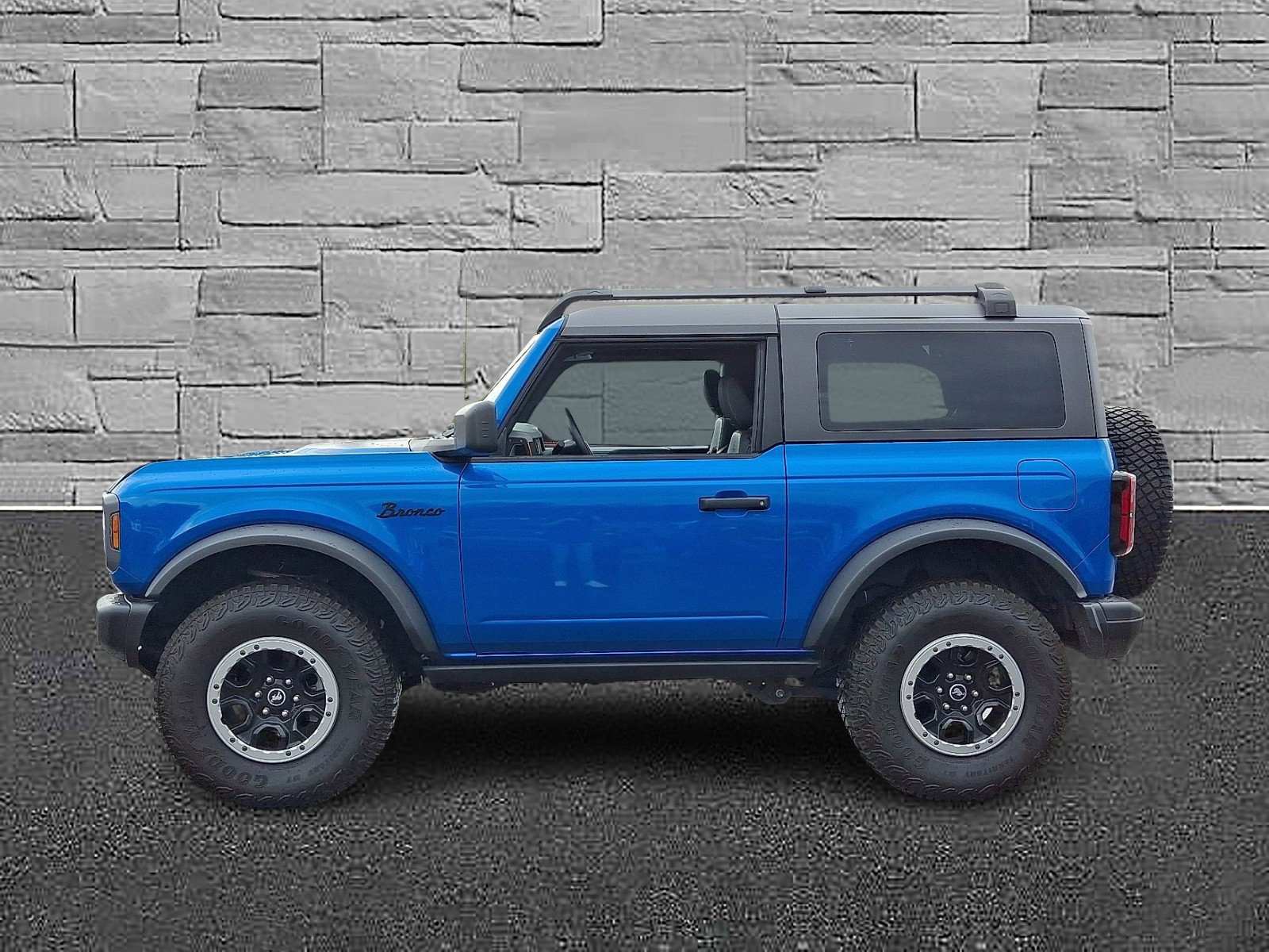 Certified 2023 Ford Bronco Badlands w/ Sasquatch Package image 6