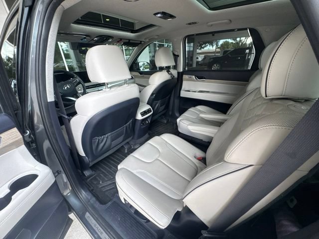 Used 2021 Hyundai Palisade Limited FWD image 11
