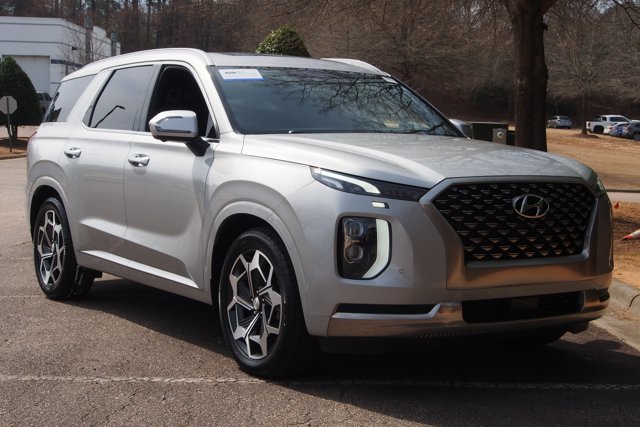 Used 2022 Hyundai Palisade Calligraphy w/ Winter Package image 7