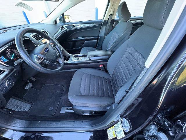 Certified 2020 Ford Fusion SE FWD image 10