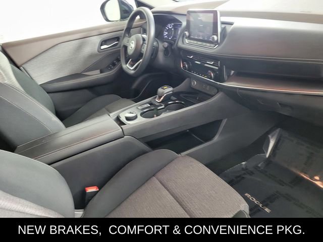 Used 2021 Nissan Rogue SV image 19