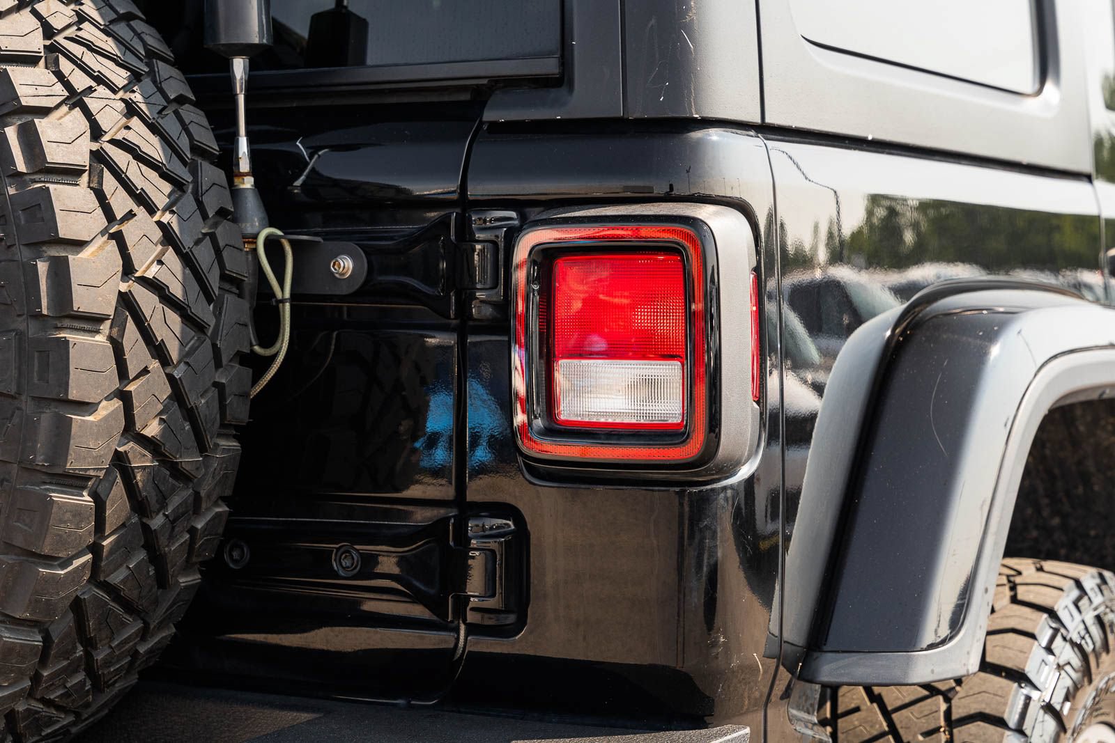 Used 2021 Jeep Wrangler Unlimited Sahara AWD/4WD image 14